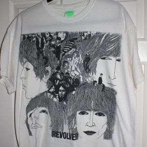 The Beatles Revolver T Shirt (Size L)